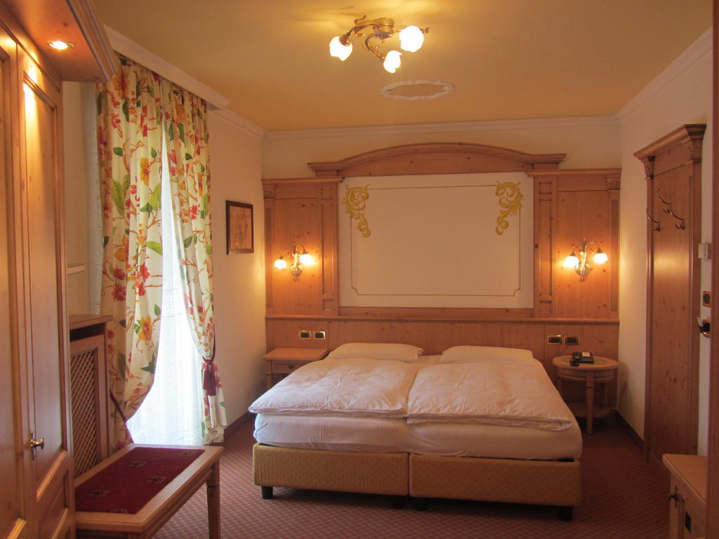 Park Hotel Aurora Pozza di Fassa Zimmer foto