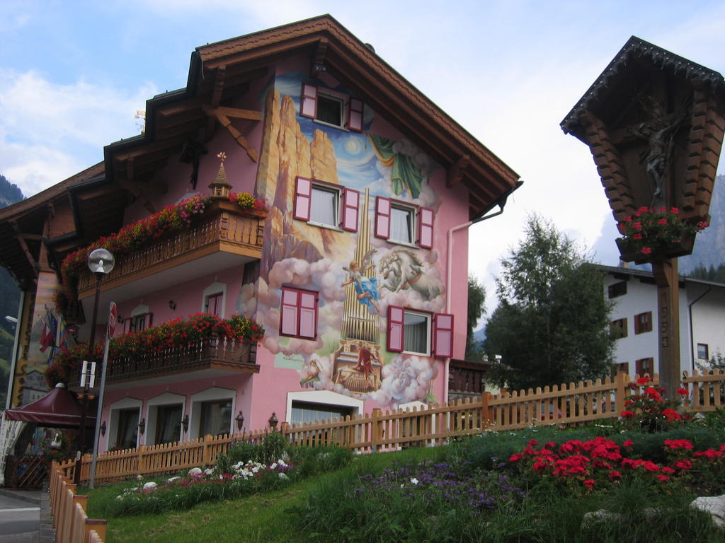 Park Hotel Aurora Pozza di Fassa Exterior foto