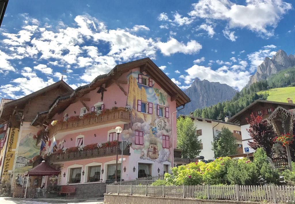 Park Hotel Aurora Pozza di Fassa Exterior foto